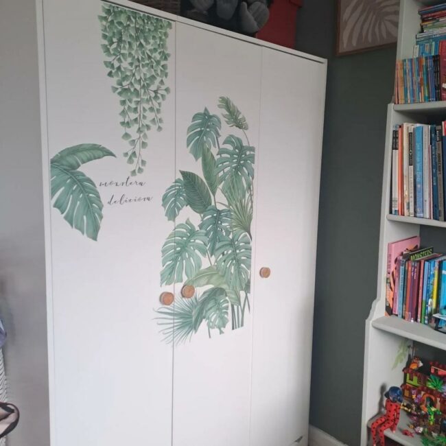Green Botanical Wardrobe