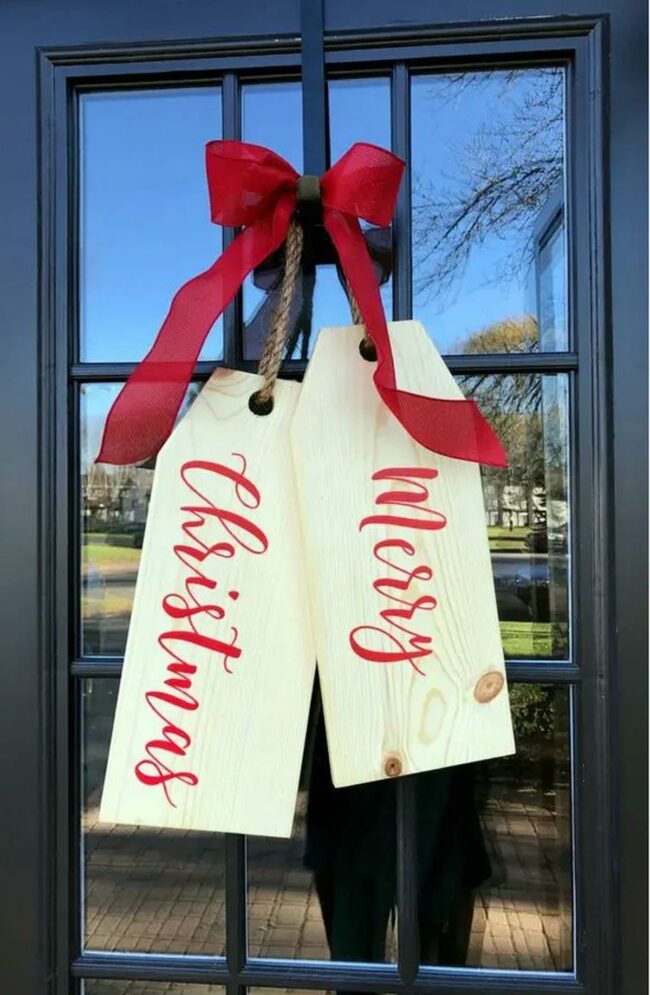 Red Tags Christmas Welcome