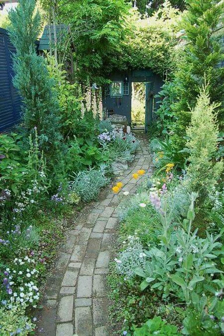 48 Elegant Long Narrow Garden Design Ideas