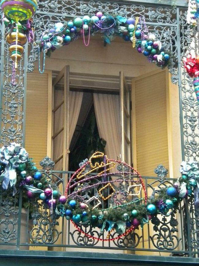 Colorful Musical Balcony Decorations