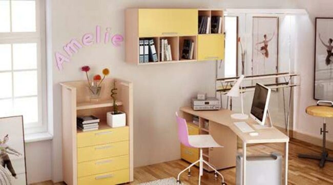 Sunny Yellow Ballet Workspace
