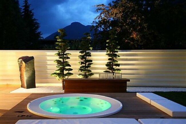 Moonlit Tub
