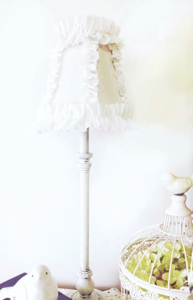 Delicate White Vintage Corner