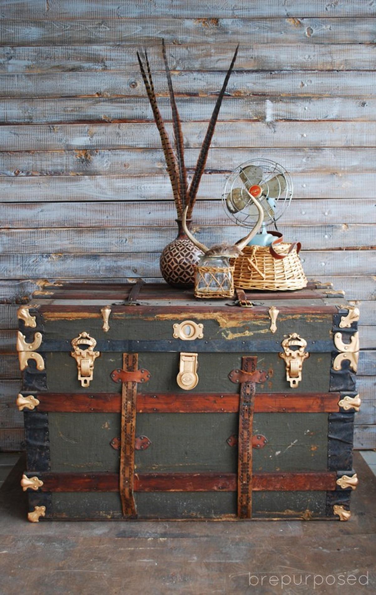 13 Simple DIY Vintage Trunk Makeovers to Transform Old Pieces