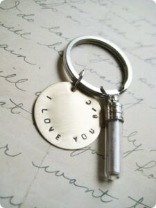 13 Simple DIY Key Ring Ideas for Your Personal Style