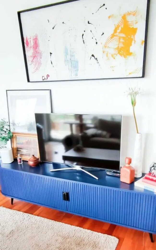 Blue Ribbed Console Charm