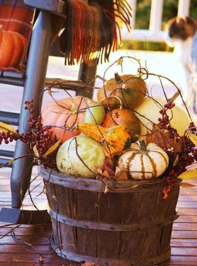 Autumn Berries Wooden Bucket