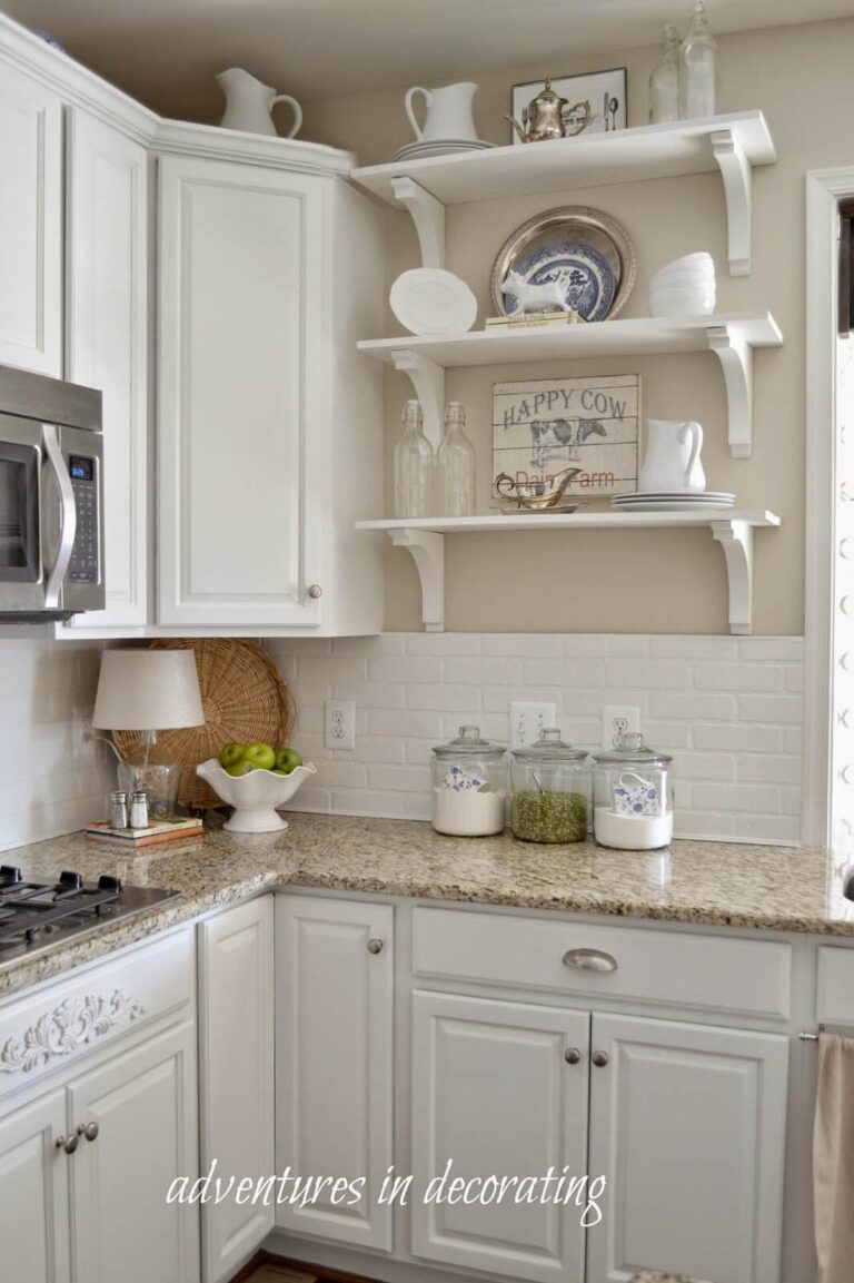 8 Charming Farmhouse Kitchen Backsplash Ideas for a Unique Look