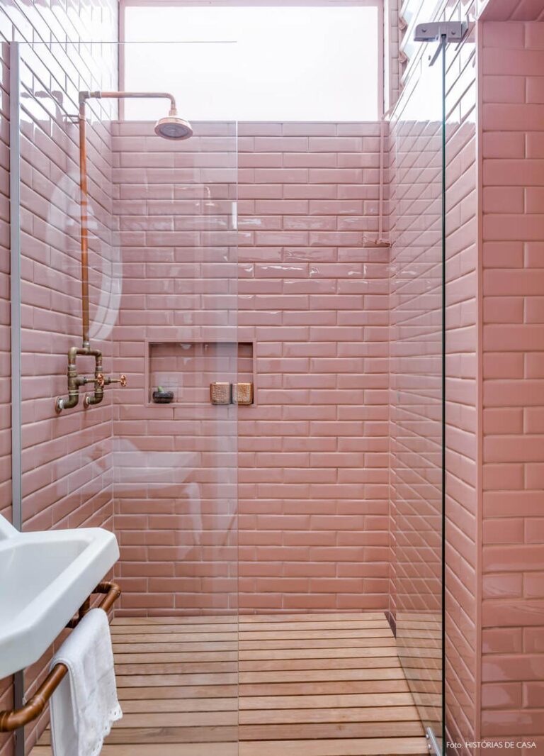 32 Chic and Trendy Shower Tile Ideas to Inspire Your Next Remodel