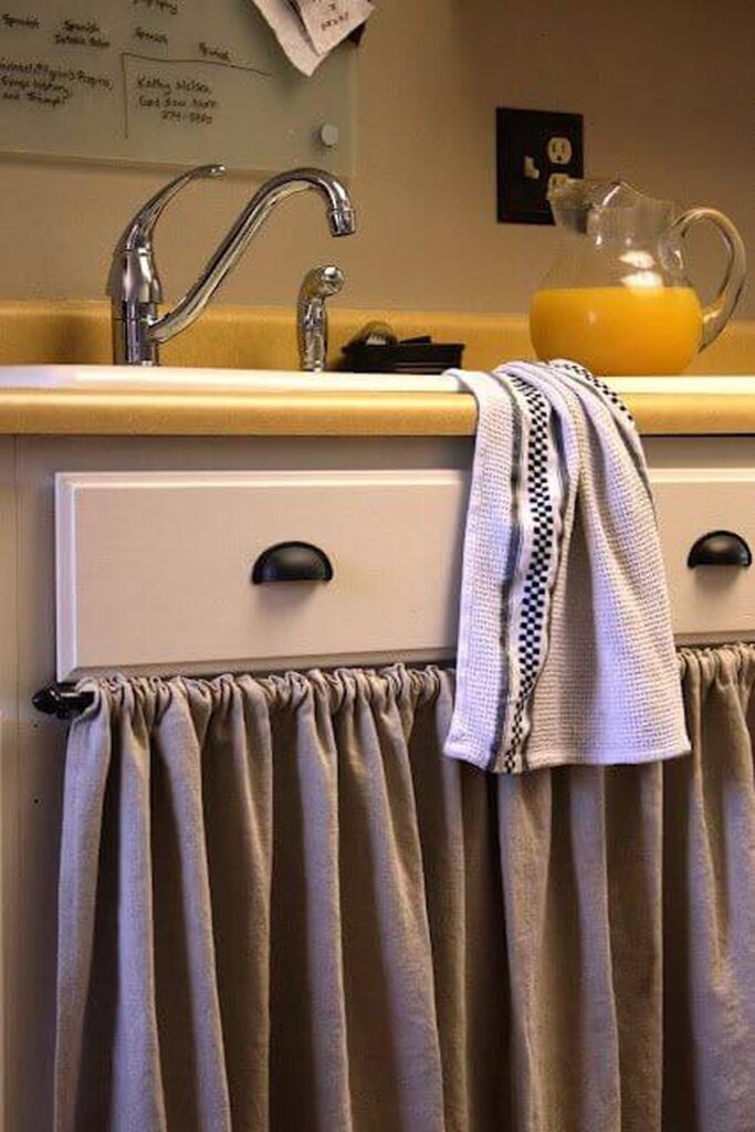 21 Creative Kitchen Curtain Ideas to Add Charm to Your Home