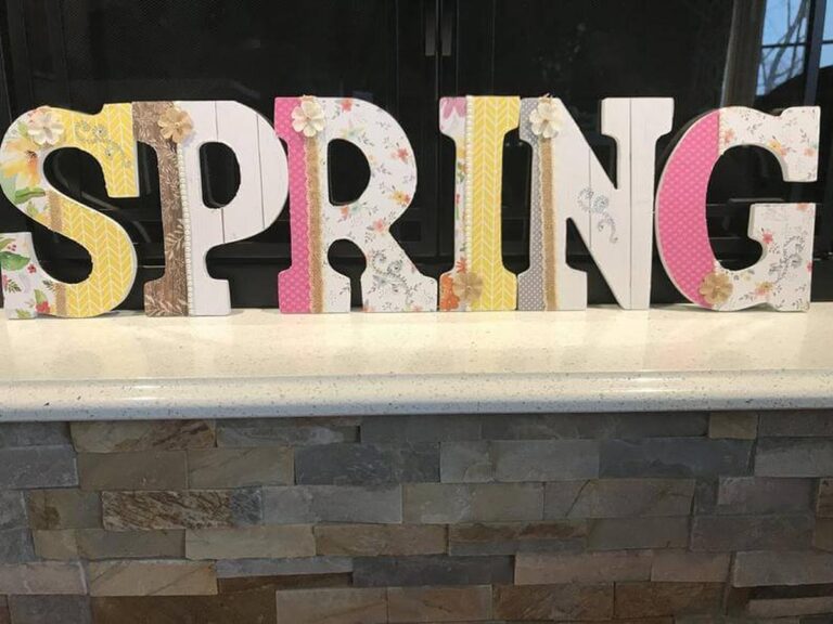 31 Trend-Setting Spring and Easter Sign Ideas for This Year
