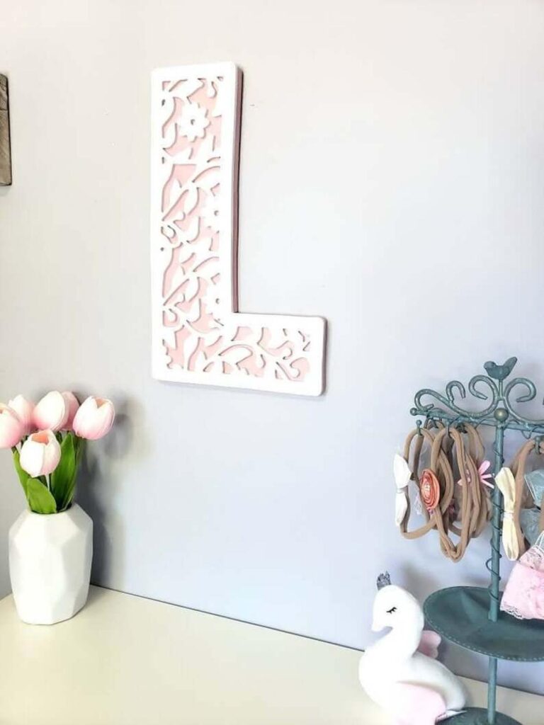 32 Stylish Floral Letter Decor Ideas to Add a Personal Touch