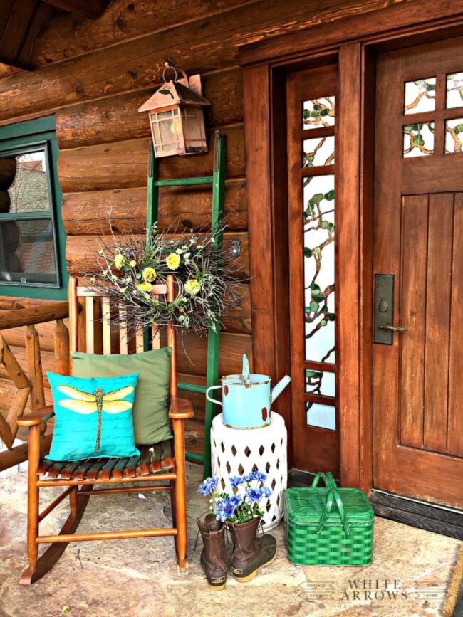 Countryside Cabin Theme Porch Decor