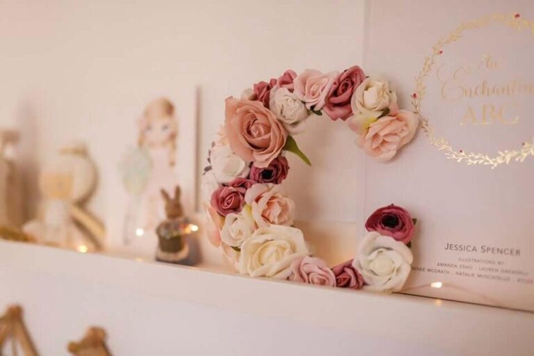 32 Stylish Floral Letter Decor Ideas to Add a Personal Touch