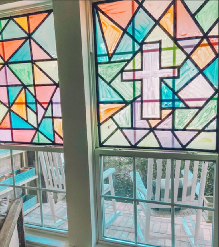 19 Gorgeous Hand Painted Window Ideas for a Fancy Home Upgrade