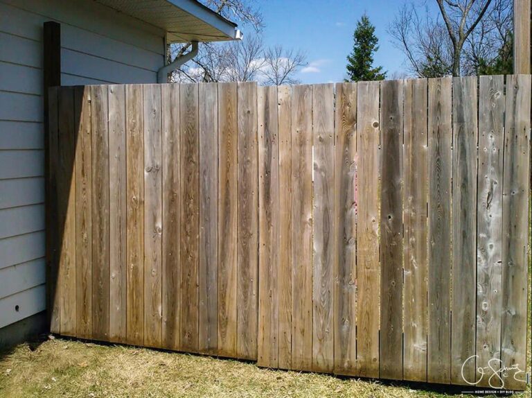 12 Creative Outdoor Gate Ideas to Highlight Your Garden