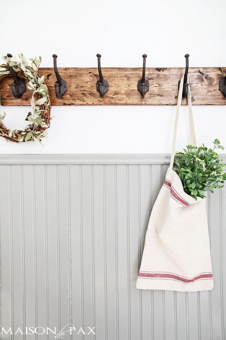 28 Chic Coat Rack Ideas That Are Sure to Impress