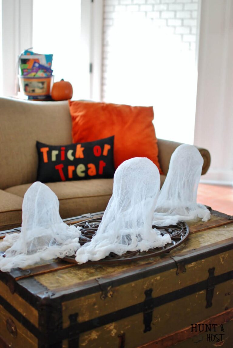 70 Indoor Halloween Decor Ideas That Are Frightfully Fun
