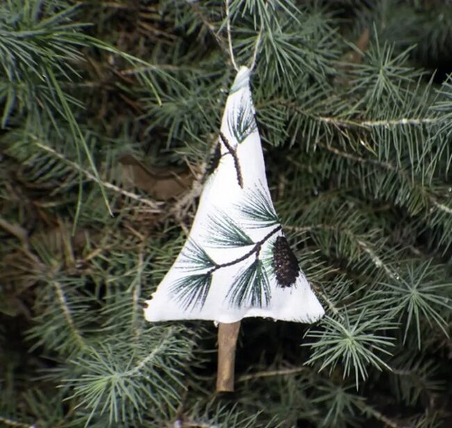 Fragrant Festive Cinnamon Tree