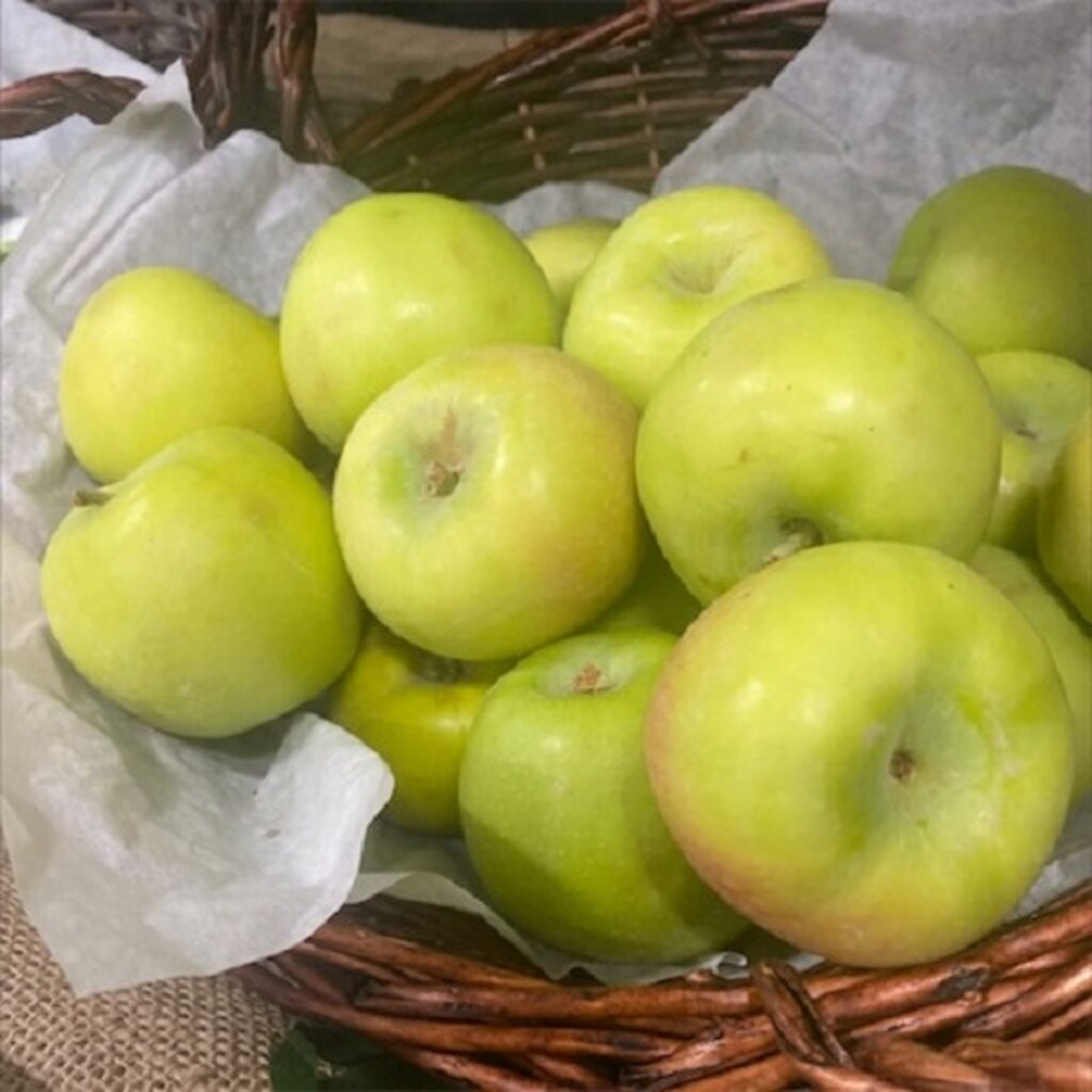 27 Delicious Yellow Apple Varieties Perfect For Your Garden